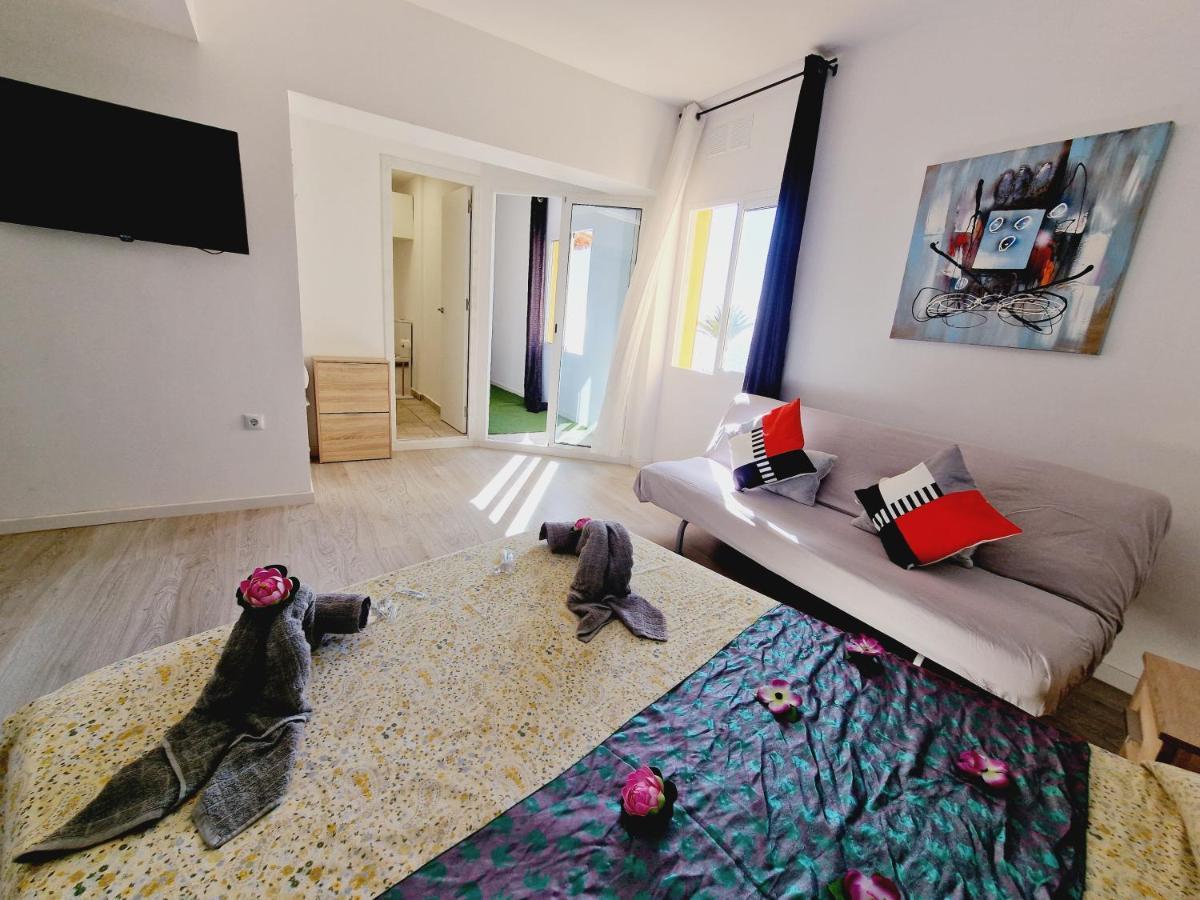Daniel Beachfront, 2 Rooms Wifi Free Playa de las Americas  Exterior photo